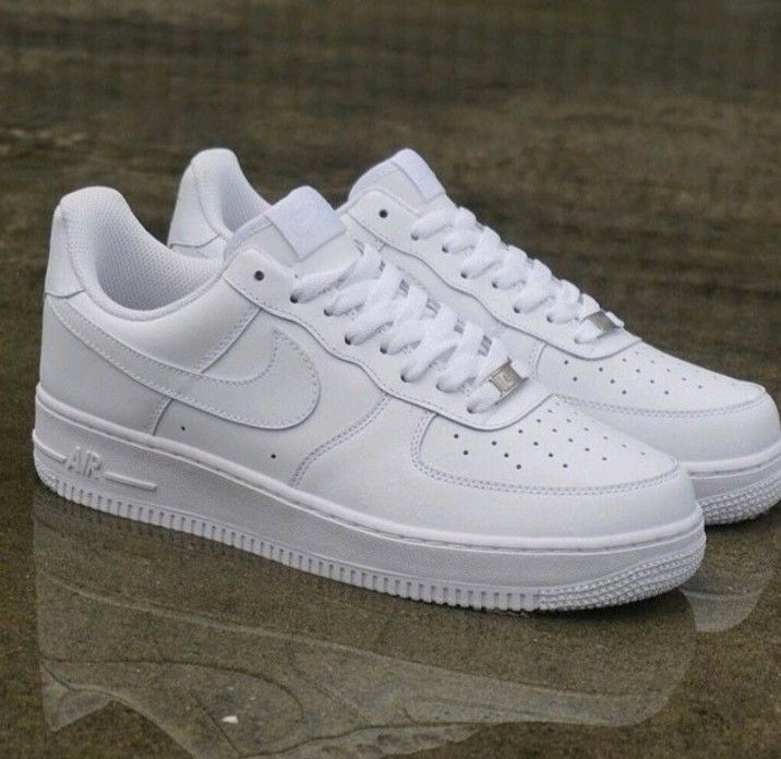 Plain White Sneaker "Low Top"